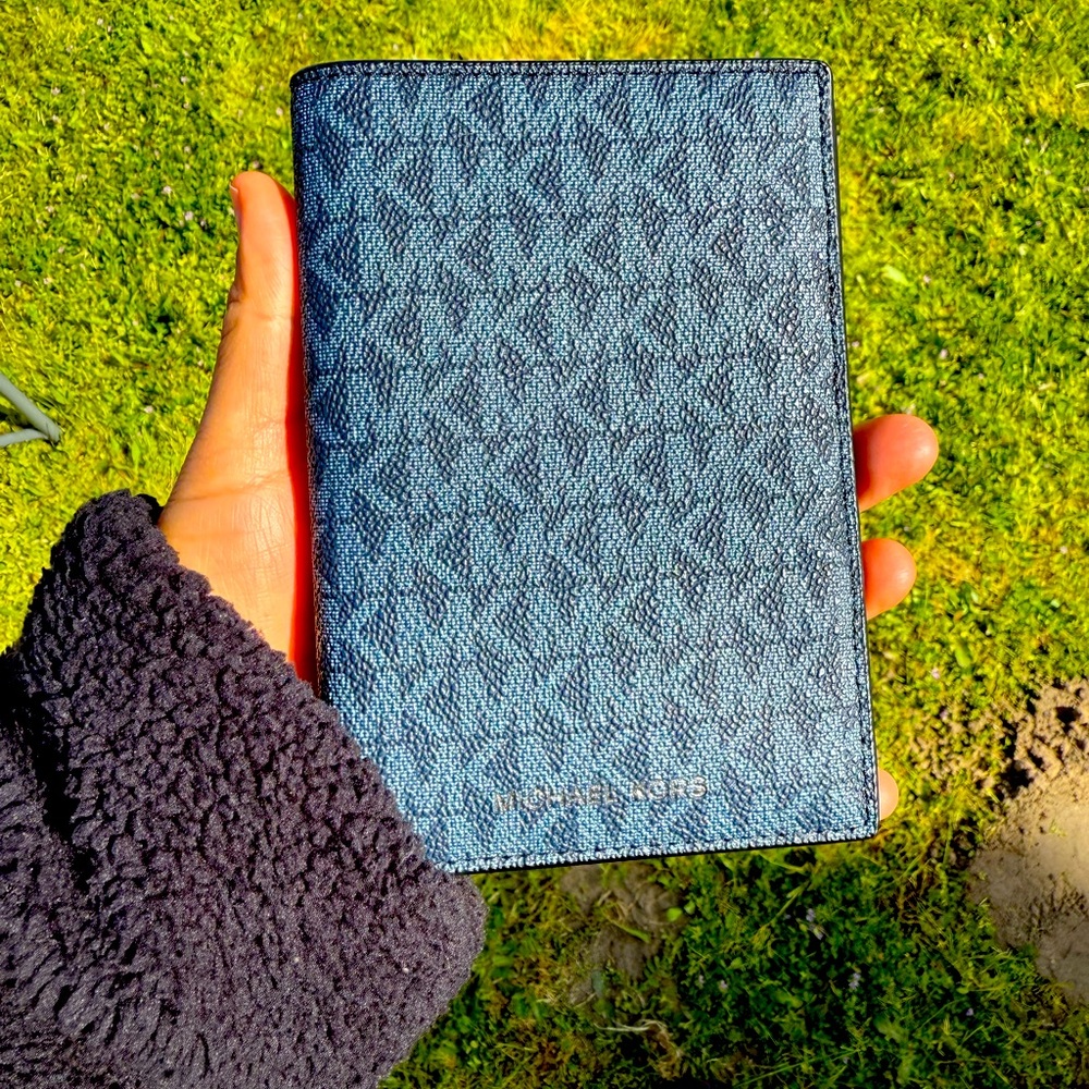 Blue Textured Passport Holder
